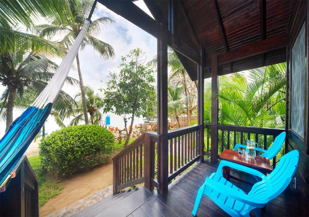 Puerta Azul Hotel Sandy Bay Buitenkant foto