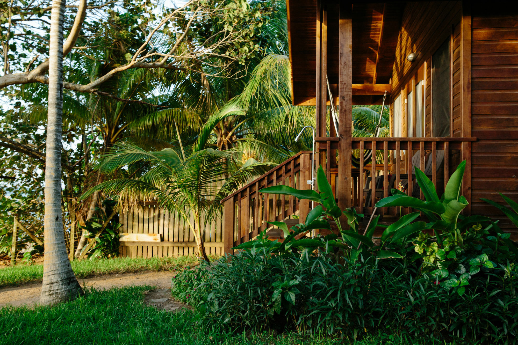Puerta Azul Hotel Sandy Bay Buitenkant foto